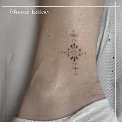 Smartattoo , tatuaggi , tatuaggio , tatuaggi bologna , tatuaggio bologna , fineline , handpoke  , sottili  , crazy , sfumato ,  geometric , mandala , floreale , passione ,